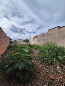 2 - Terreno/Lote