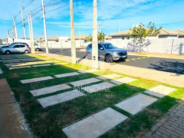 2 - Garagem/estacionamento