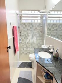 12 - Banheiro/lavabo