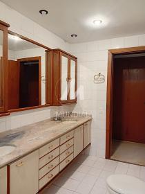 21 - Suite