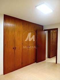 28 - Dormitorio