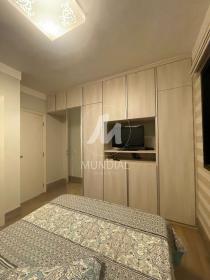 12 - Suite