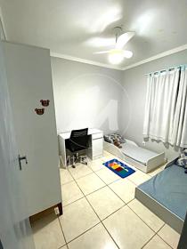 8 - Dormitorio