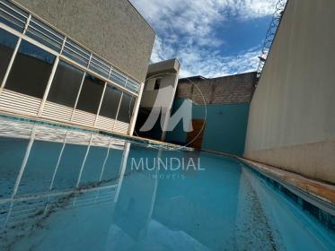 25 - Piscina