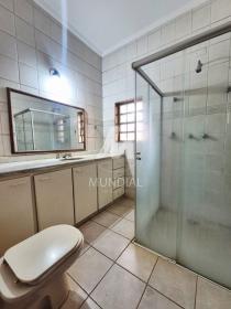 21 - Suite