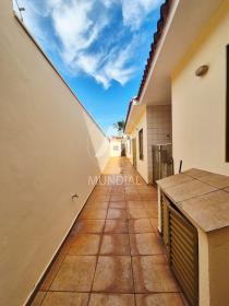 31 - Quintal/corredores