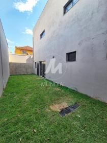 11 - Quintal/corredores