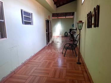 20 - Quintal/corredores