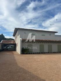 17 - Garagem/estacionamento