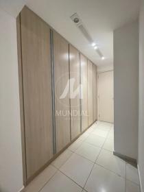 18 - Suite