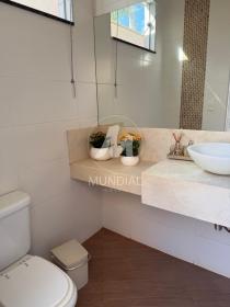 12 - Banheiro/lavabo