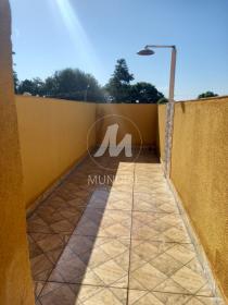 16 - Quintal/corredores