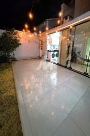 18 - Quintal/corredores