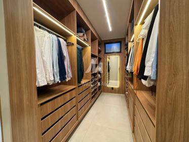 20 - Suite