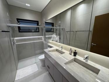 21 - Suite