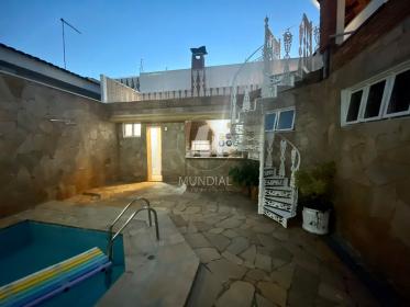 16 - Piscina