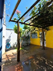 8 - Garagem/estacionamento