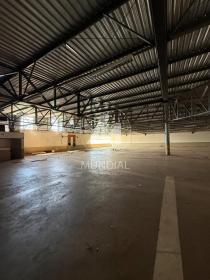 6 - Garagem/estacionamento