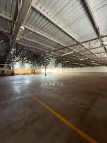8 - Garagem/estacionamento