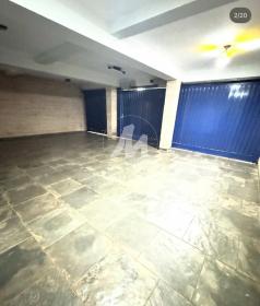 3 - Garagem/estacionamento
