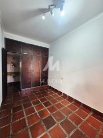 34 - Edicula