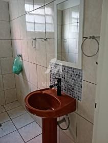 13 - Banheiro/lavabo