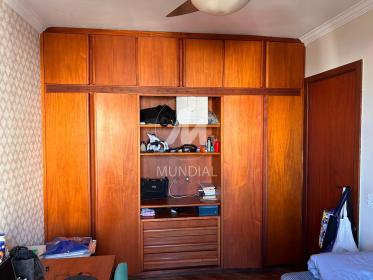 20 - Dormitorio