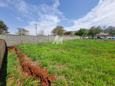 3 - Terreno/Lote
