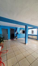 2 - Garagem/estacionamento