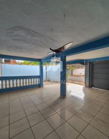 3 - Garagem/estacionamento