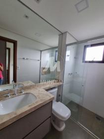14 - Banheiro/lavabo