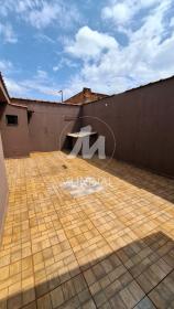 2 - Quintal/corredores