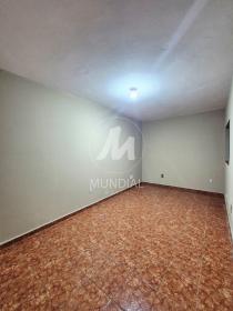 13 - Dormitorio