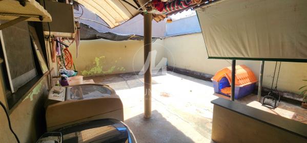 15 - Quintal/corredores