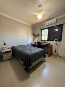 10 - Dormitorio