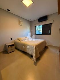 12 - Dormitorio