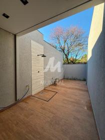 14 - Quintal/corredores
