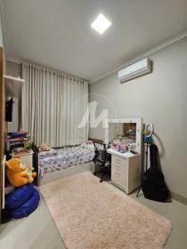 22 - Dormitorio