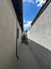 24 - Quintal/corredores