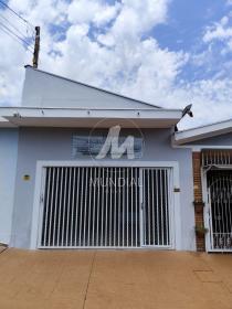 1 - Garagem/estacionamento