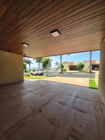 3 - Garagem/estacionamento