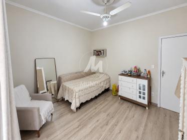 12 - Dormitorio