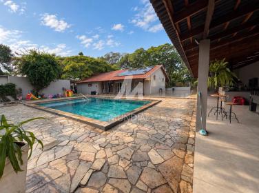 14 - Piscina