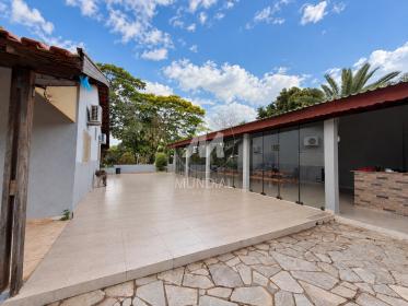 21 - Quintal/corredores