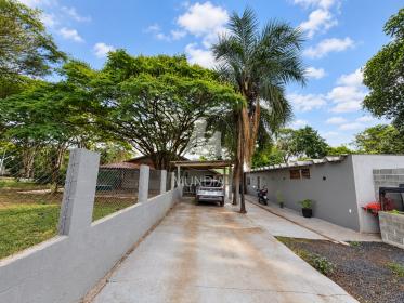 27 - Garagem/estacionamento