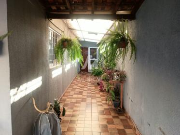 23 - Quintal/corredores