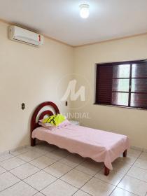 12 - Dormitorio