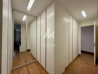 4 - Suite