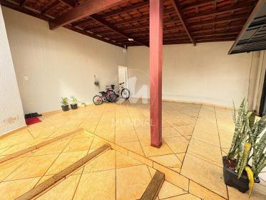 2 - Garagem/estacionamento