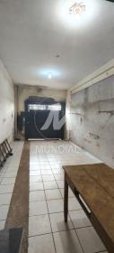2 - Garagem/estacionamento